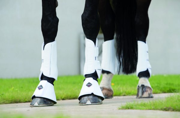 Schooling Boots White