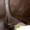 Arika Contoured Long Stud Girth Brown - Imagen 2