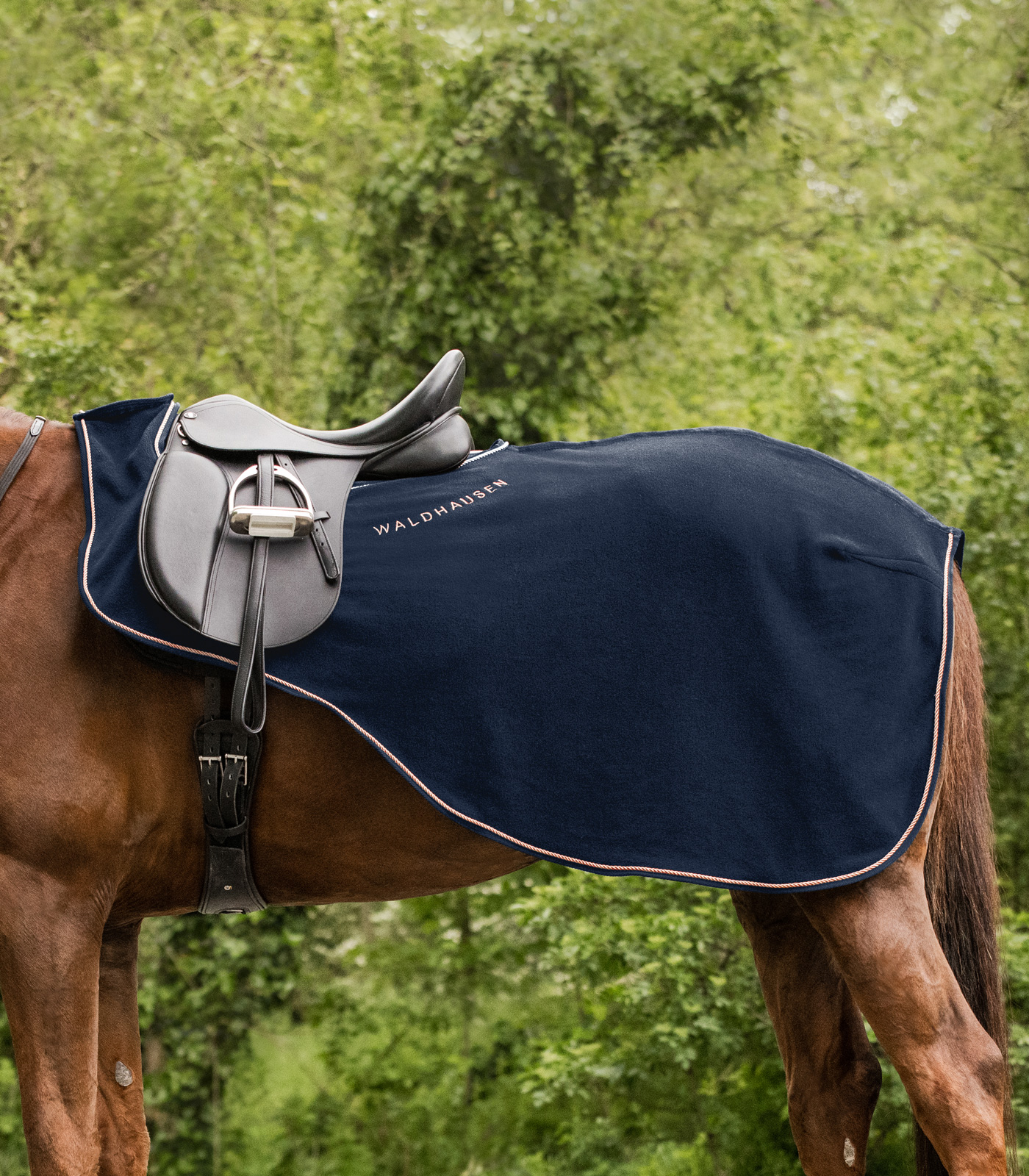 Manta de paseo Modern Rosé azul noche/oro rosé