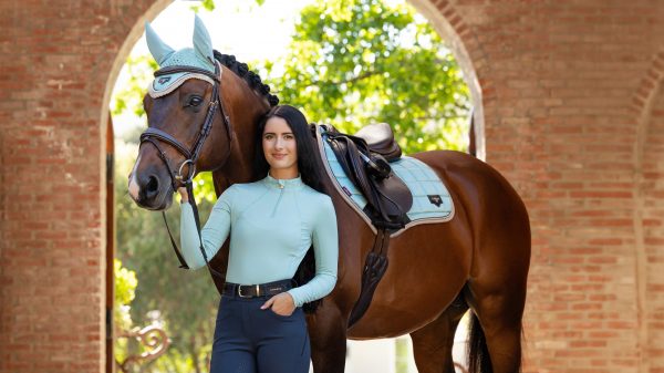 Loire Classic Close Contact Square Aqua